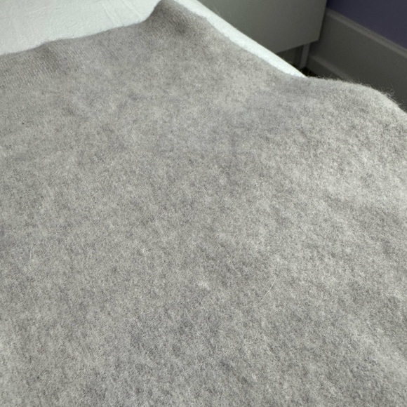 Aritzia | Babaton Wool Skirt - Picture 2 of 4